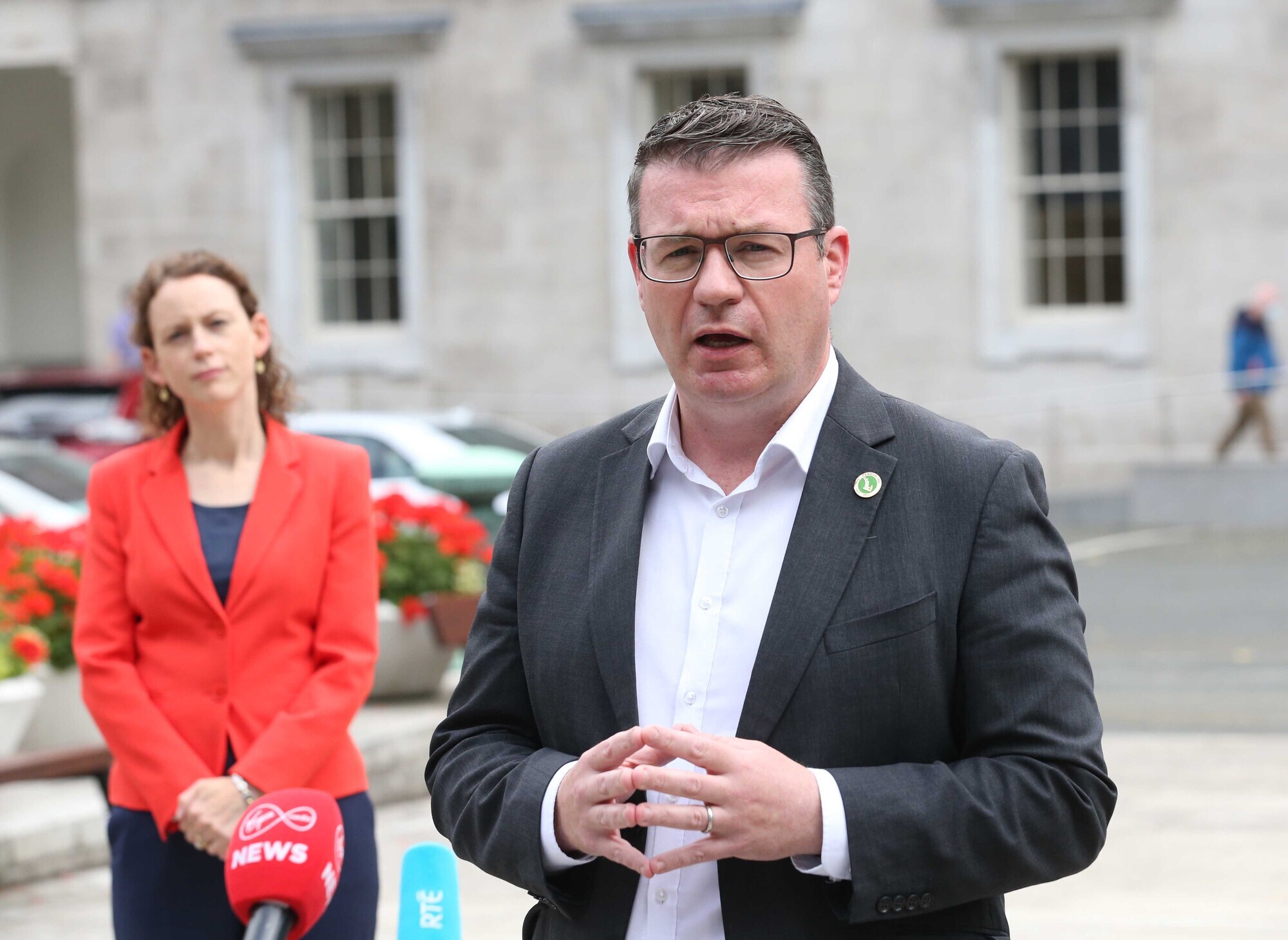 Government urged to support parents if schools close due to Covid 
