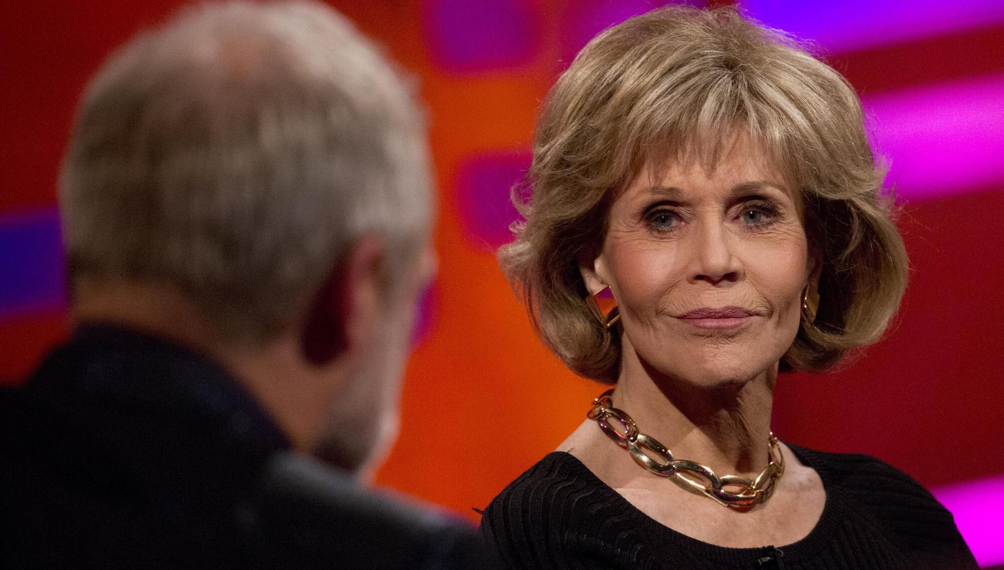 5 TV shows to watch starring older women
