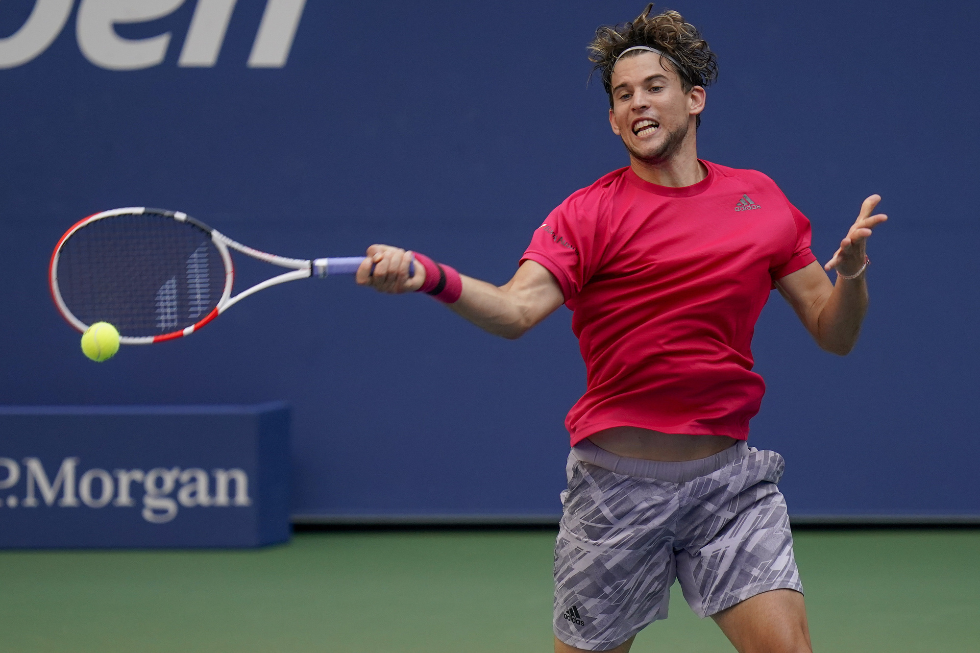 US Open day eight: Dominic Thiem and Serena Williams qualify for quarter-finals