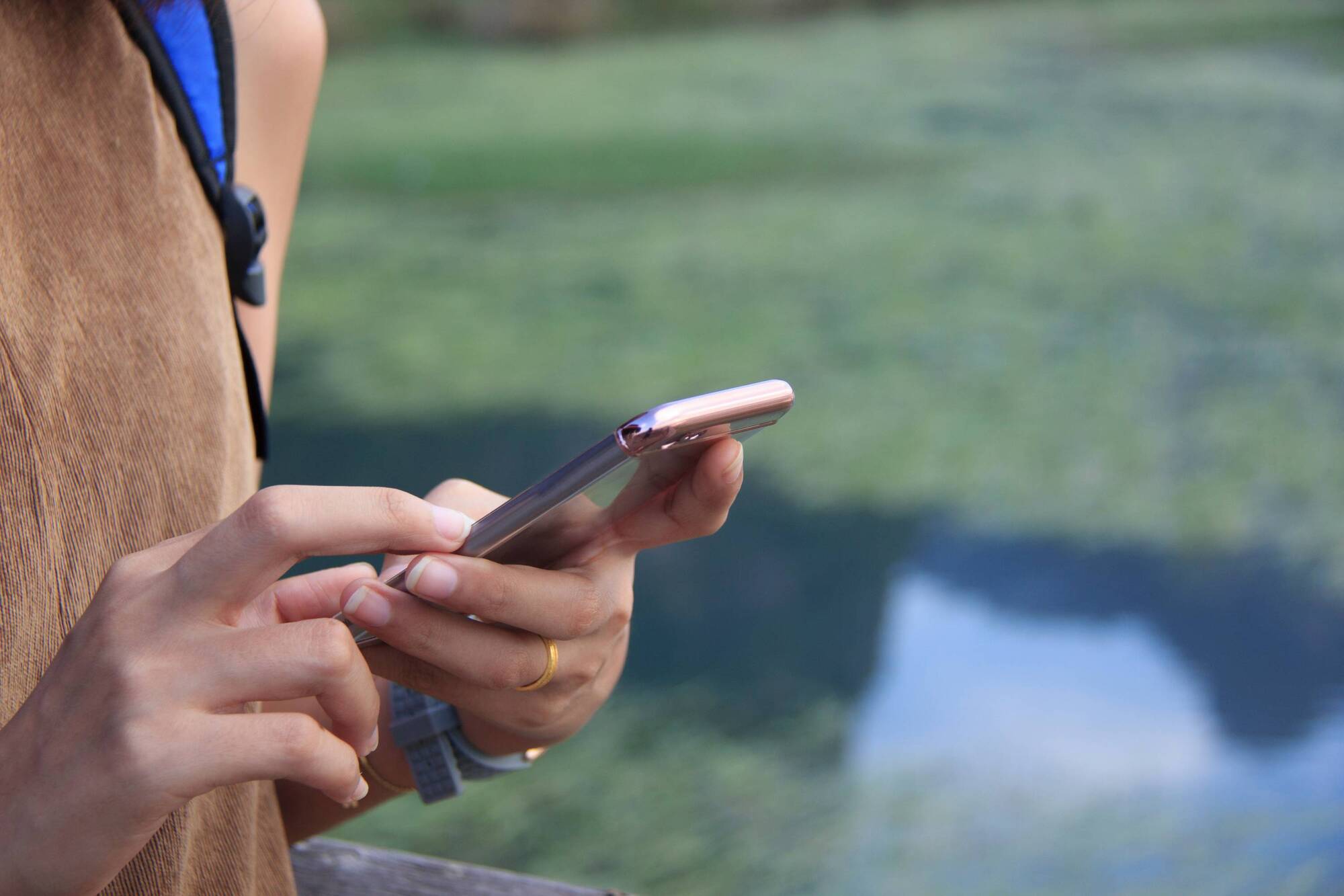 24 hour text service to provide mental health supports for college students