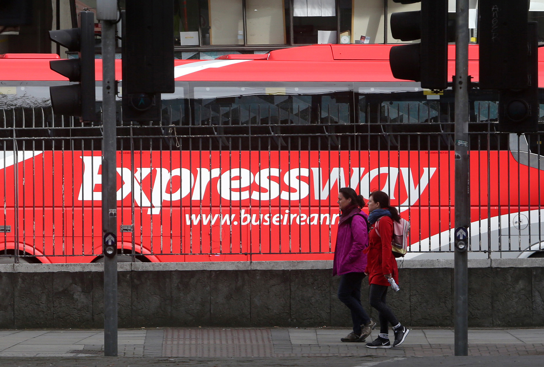 Bus Éireann expected €20m loss by continuing axed Expressway routes