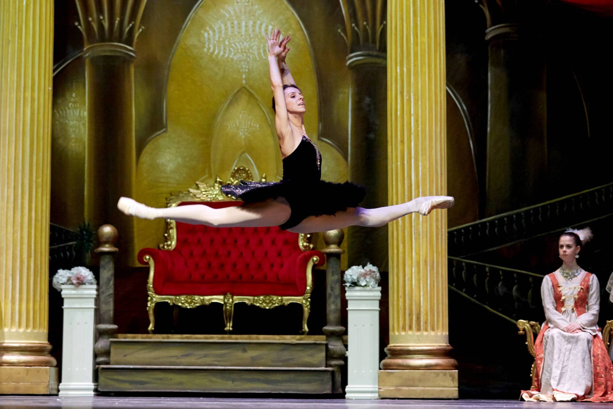 Cork City Ballet production of Swan Lake in the Cork Opera House. The Irish Examiner previously revealed that grants of up to €10,000 for music and theatre venues will be included in the upcoming budget. Picture: Miki Barlok