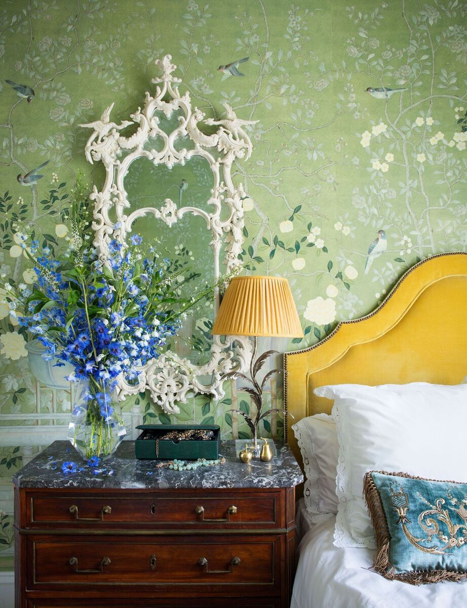 Badminton wallpaper in standard design colours on 12 carat white gold gilded silk, POA, degournay.com