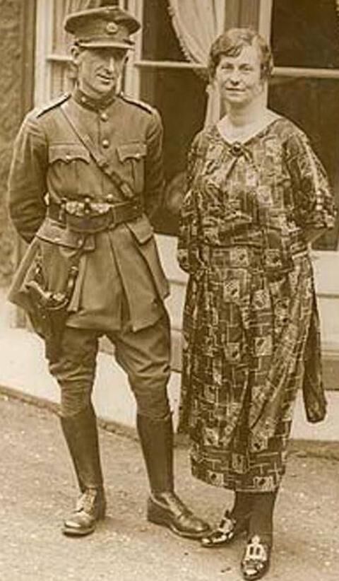 Min (right) with her husband Richard Mulcahy (left) in 1919. Elizabeth Berney says one of her aunts told her mother ‘Min, you’ll have to leave Richard’ because of her husband being on the Pro-Treaty side of the Civil War.