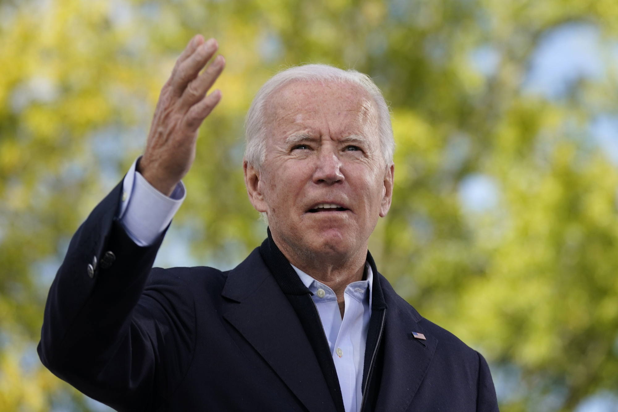 Trump and Biden target key battleground states