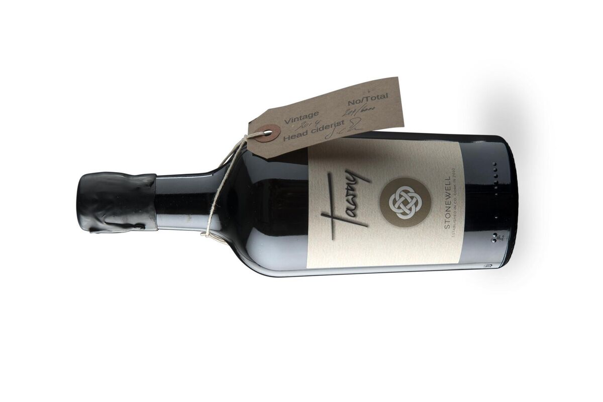 Stonewell Tawny Dessert Cider €17.99-€18.99 Stonewell Tawny Dessert Cider €17.99-€18.99