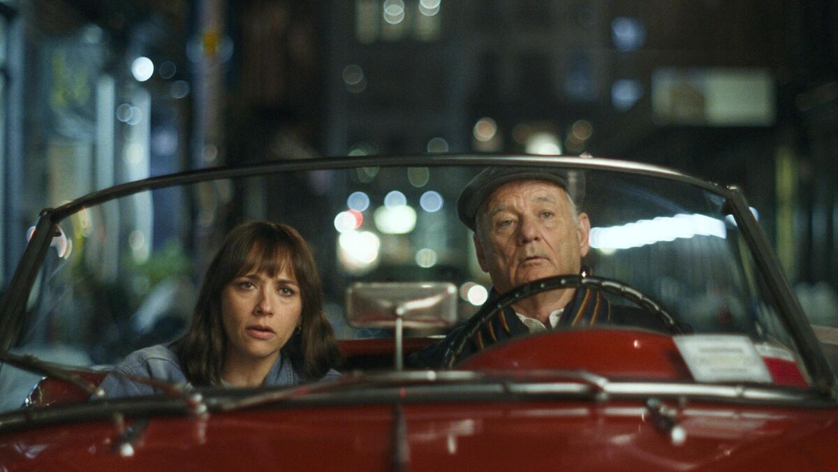 Rachida Jones as Laura and Bill Murray as Felix in On the Rocks. 