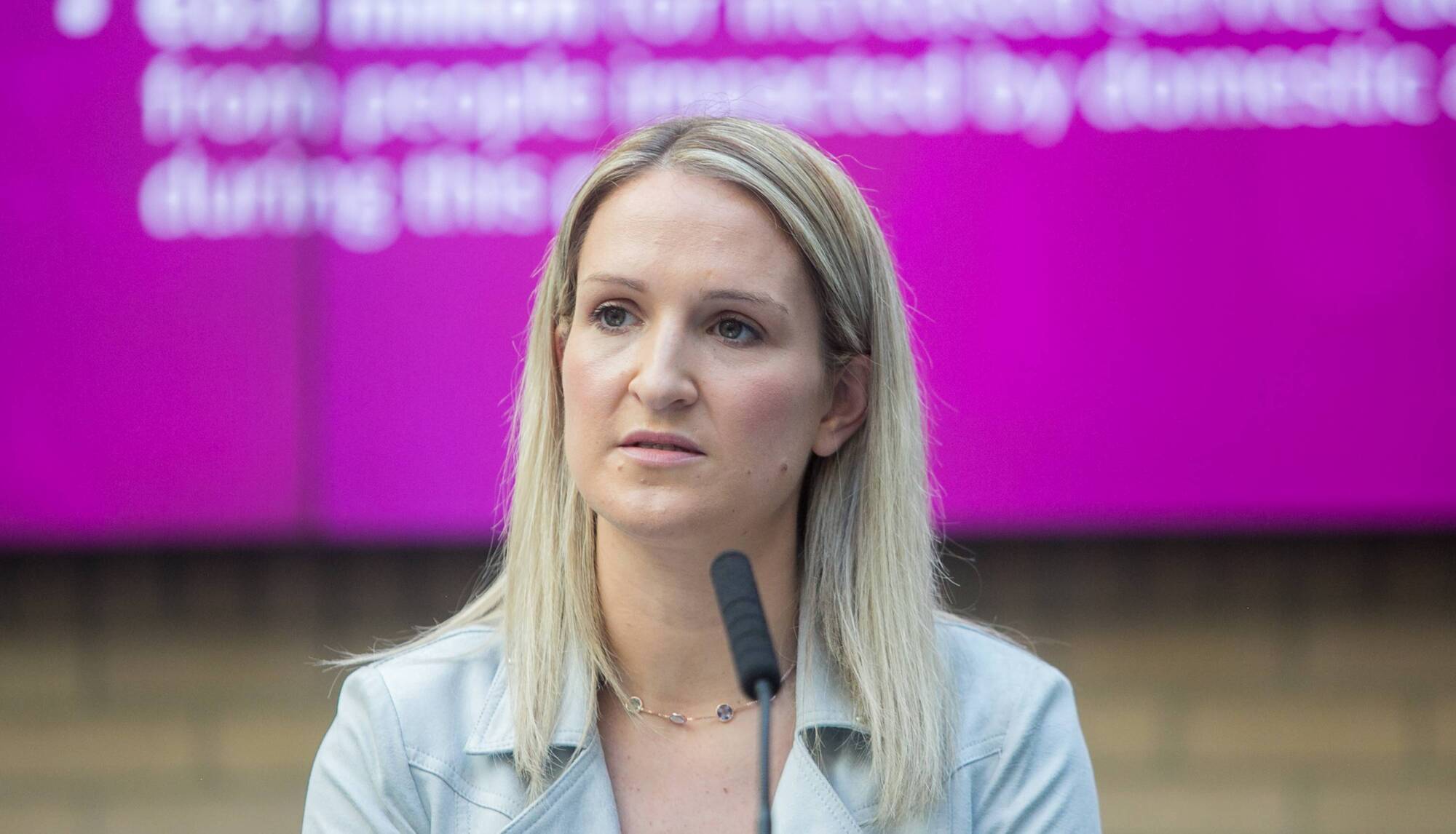 Irish prisons hold 166 prisoners from 14 different crime gangs, says Justice Minister
