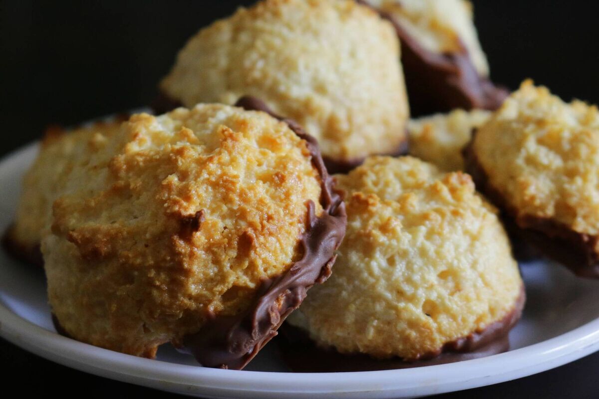 Darina Allen's coconut macaroons