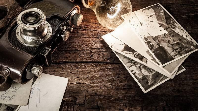 Resolute Photography can help you bring a new life to faded, creased or scratched old photos.