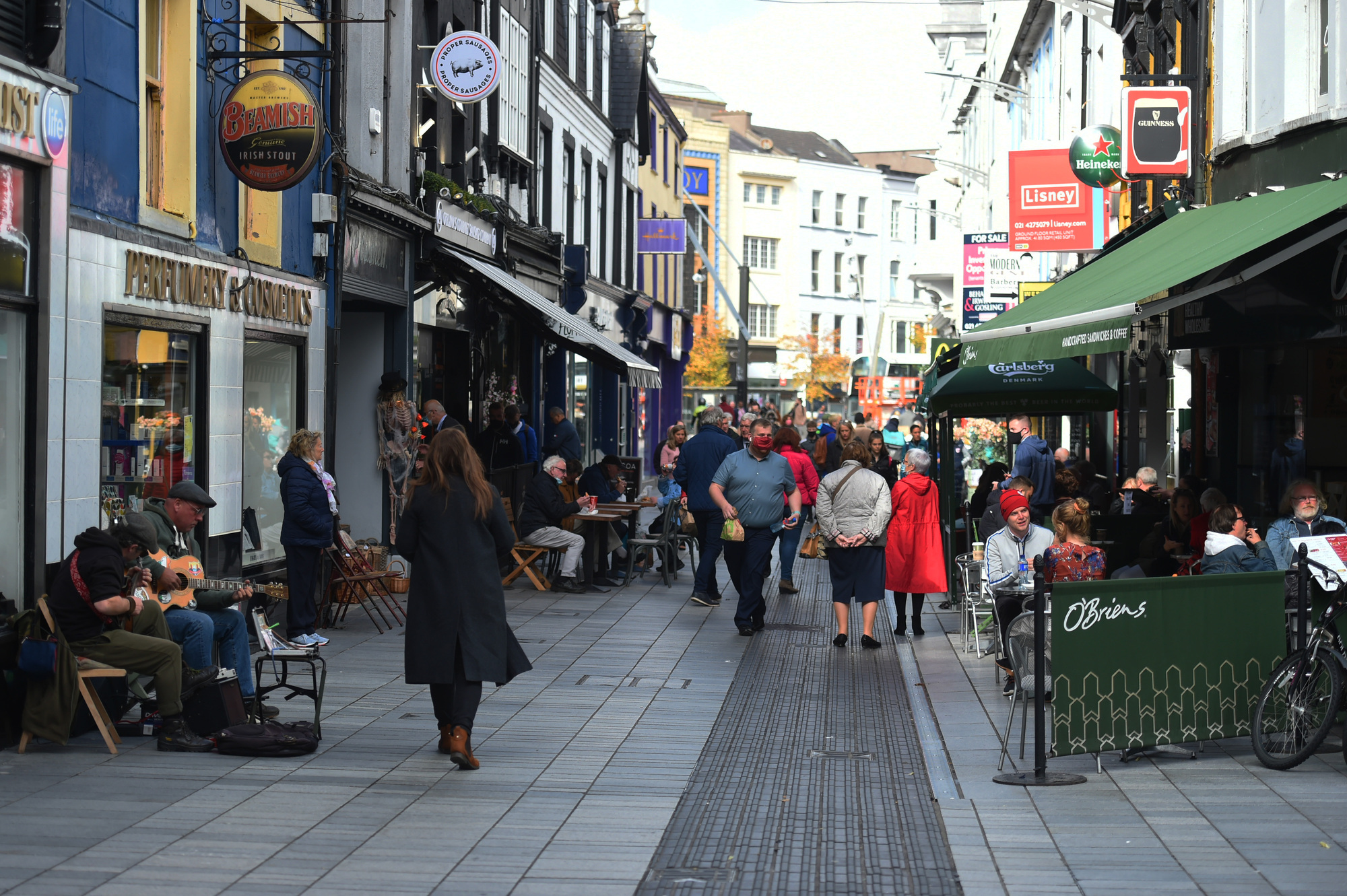 'Tweak' level 3 restrictions to allow indoor dining, says Cork TD