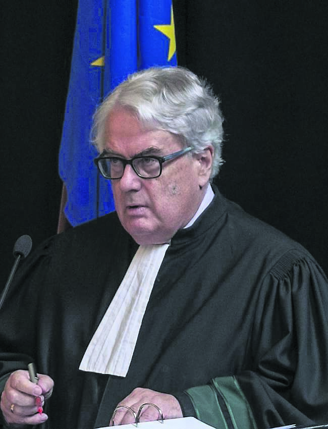 Gerard Howlin: Woulfe has now been thrown to the Leinster House wolves