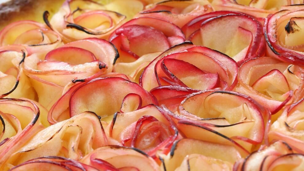 Apple rosette tart — an edible 'bouquet of roses'