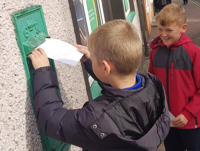 The letters were sent by Mr Kelliher’s class, along with fifth class boys and their teacher Brian Cahill.