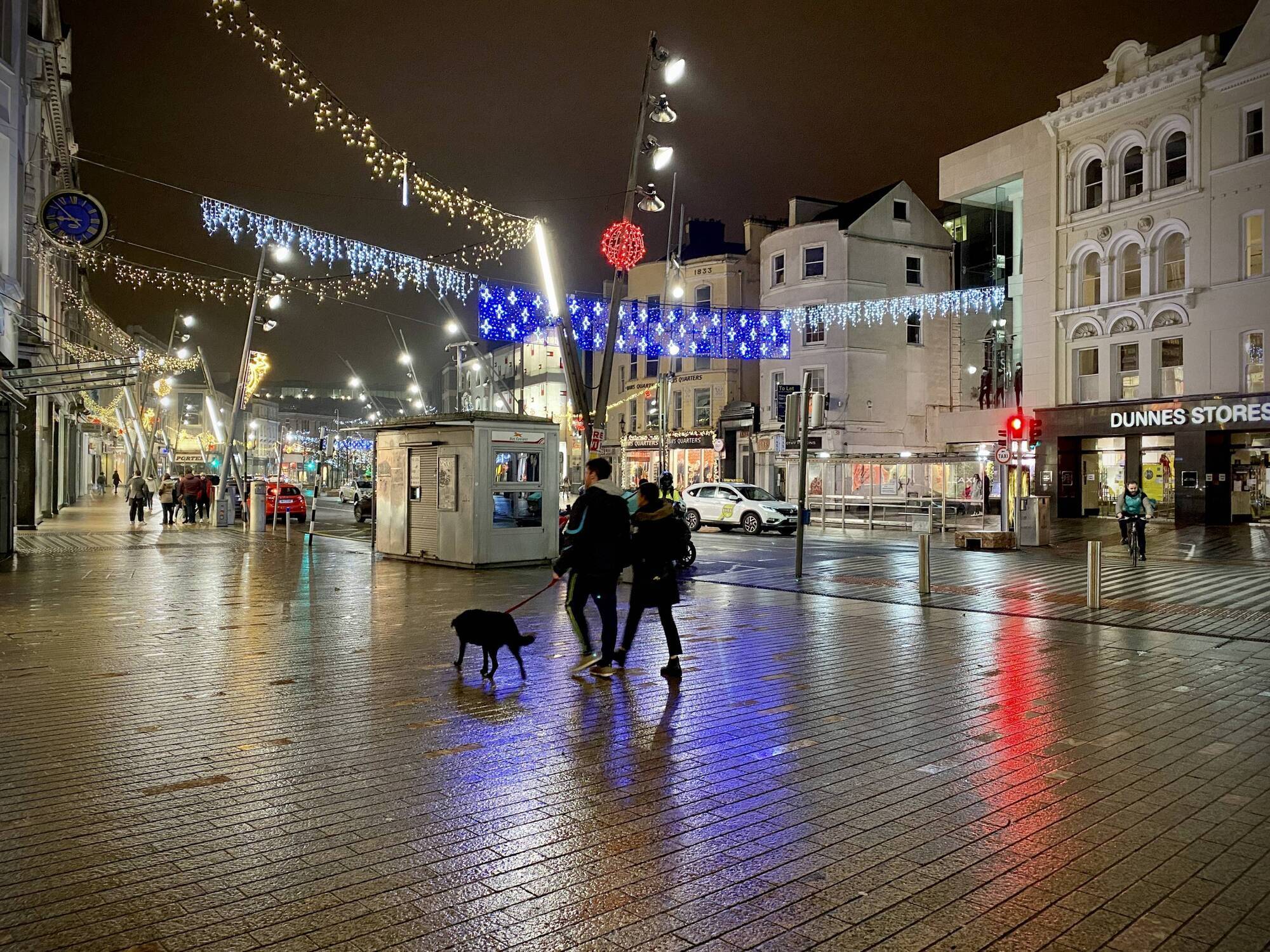 No 'carnival atmosphere' as main streets of Cork City see quiet night