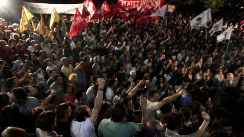 Greek TV closure sparks strike Greek TV closure sparks strike