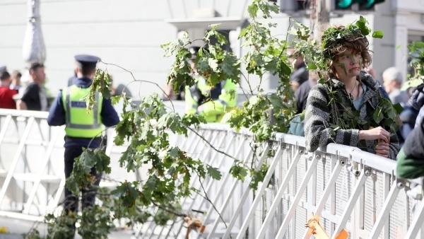 Leinster House 'open day' cancelled due to Extinction Rebellion protests