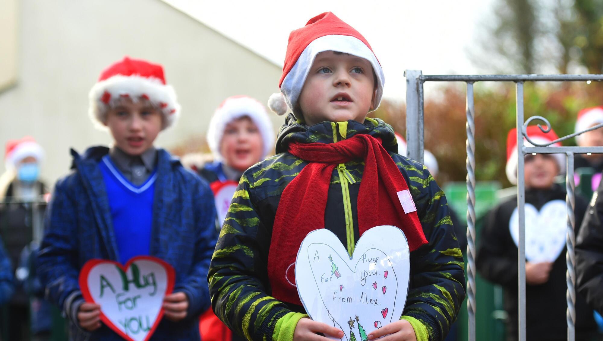 Watch as kids serenade Cork nursing home residents with song and virtual hugs