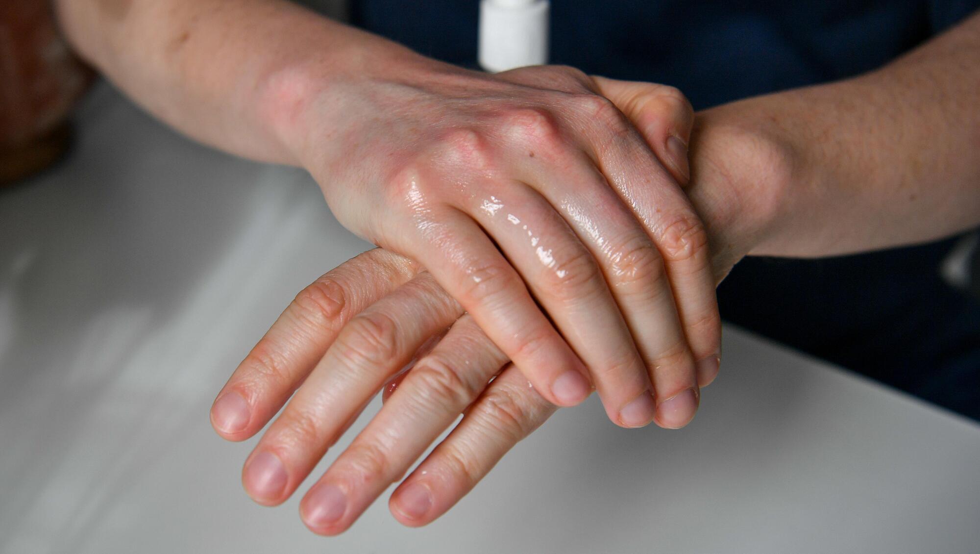 Investigation finds misleading alcohol claims on hand sanitisers found online 