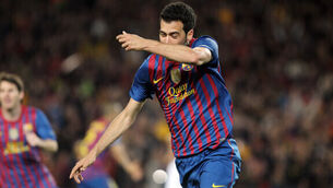 Busquets commits to Barca