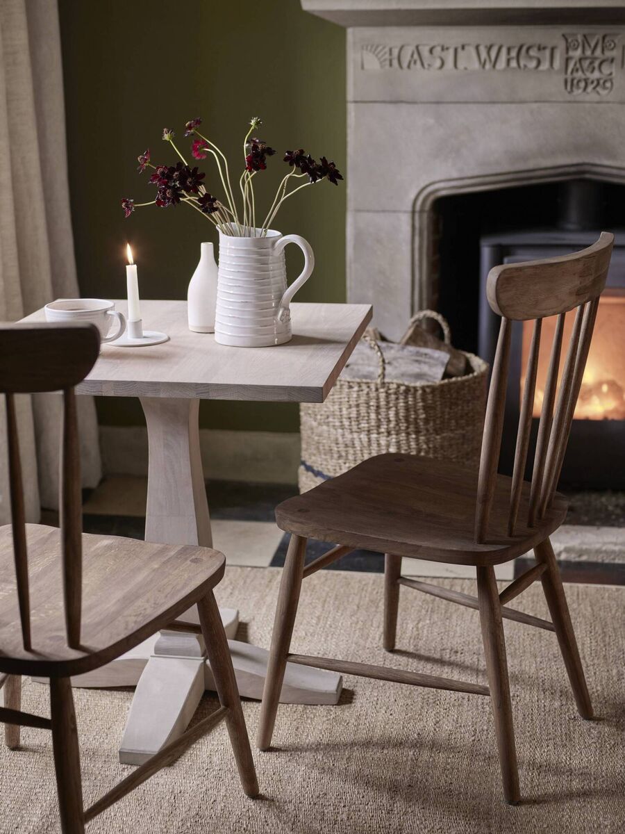 Linear kitchen/diner: Neptune's Harrogate Dining Table, in Seasoned Oak, €805. Wardley Oak Dining Chair €385. Whittington Hemp Rug €360. 