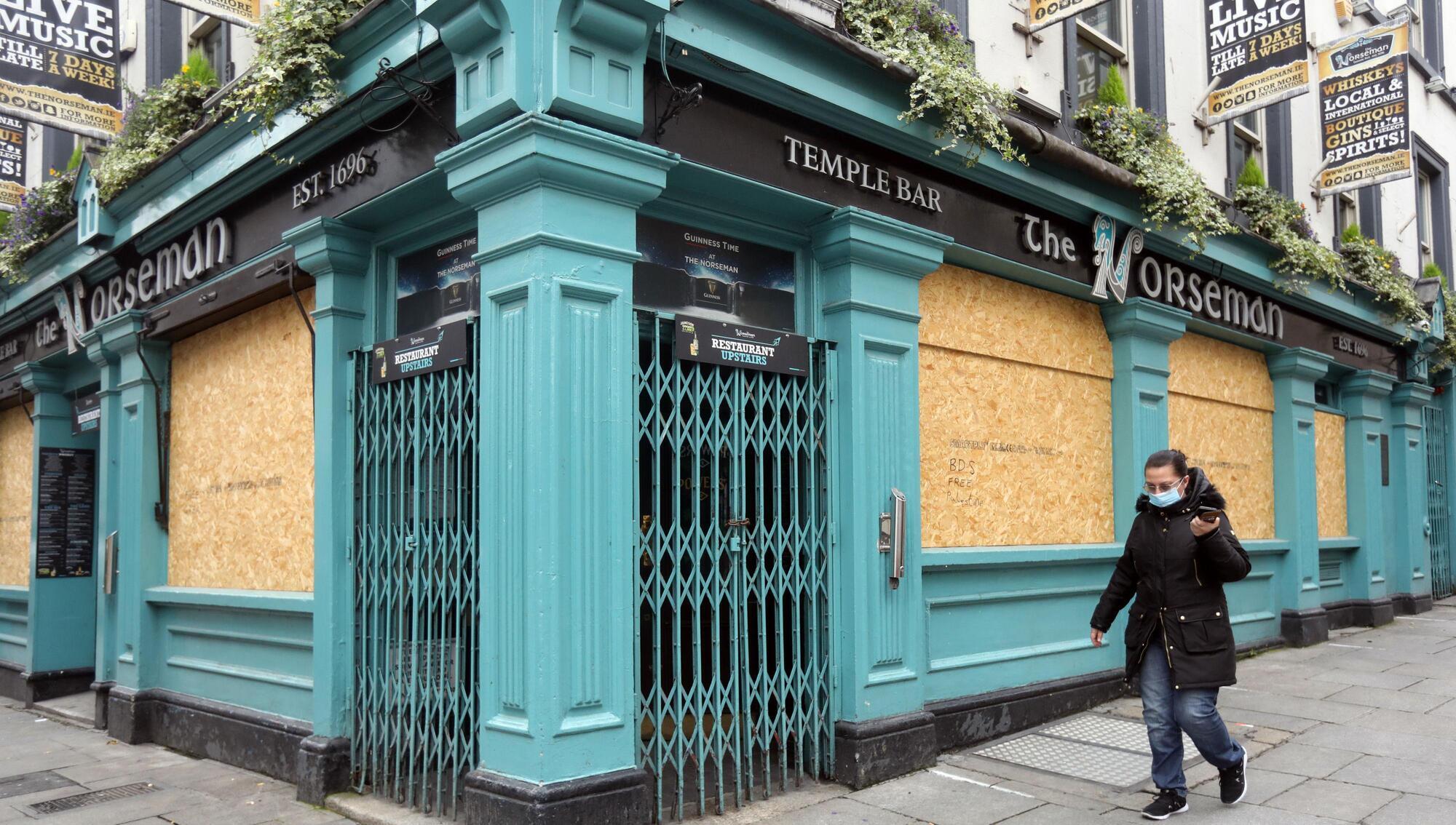 Publicans, restaurant owners, and hoteliers have reacted angrily to the Government's announcement. Picture: Leah Farrell/RollingNews.ie