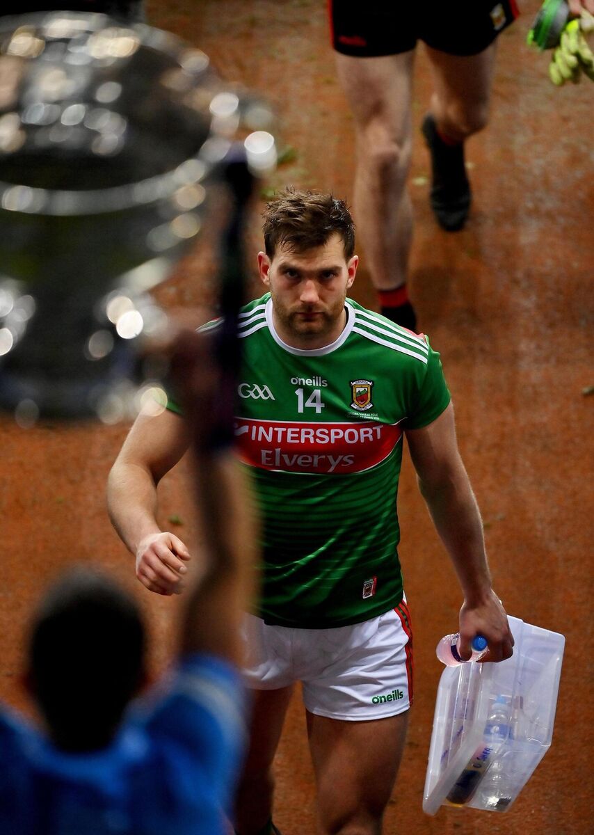 OUT OF REACH: Mayo captain Aidan O’Shea gazes longingly at the Sam Maguire Cup after another painful All-Ireland final defeat for the Connacht champions. 	Picture: Brendan Moran/Sportsfile
                    