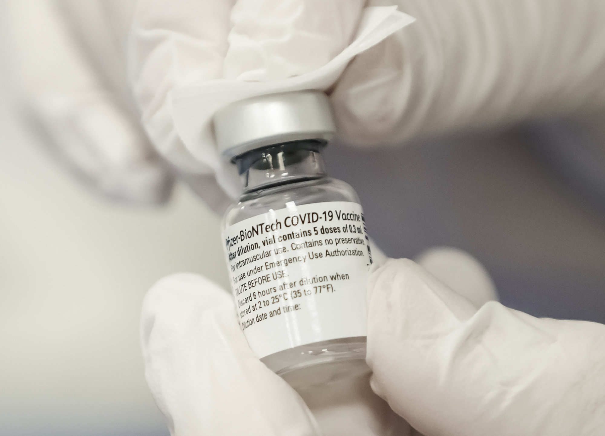 Stephen Donnelly says he is "delighted' to report that the first delivery of the Pfizer-BioNTech vaccine is due to arrive here on Saturday.