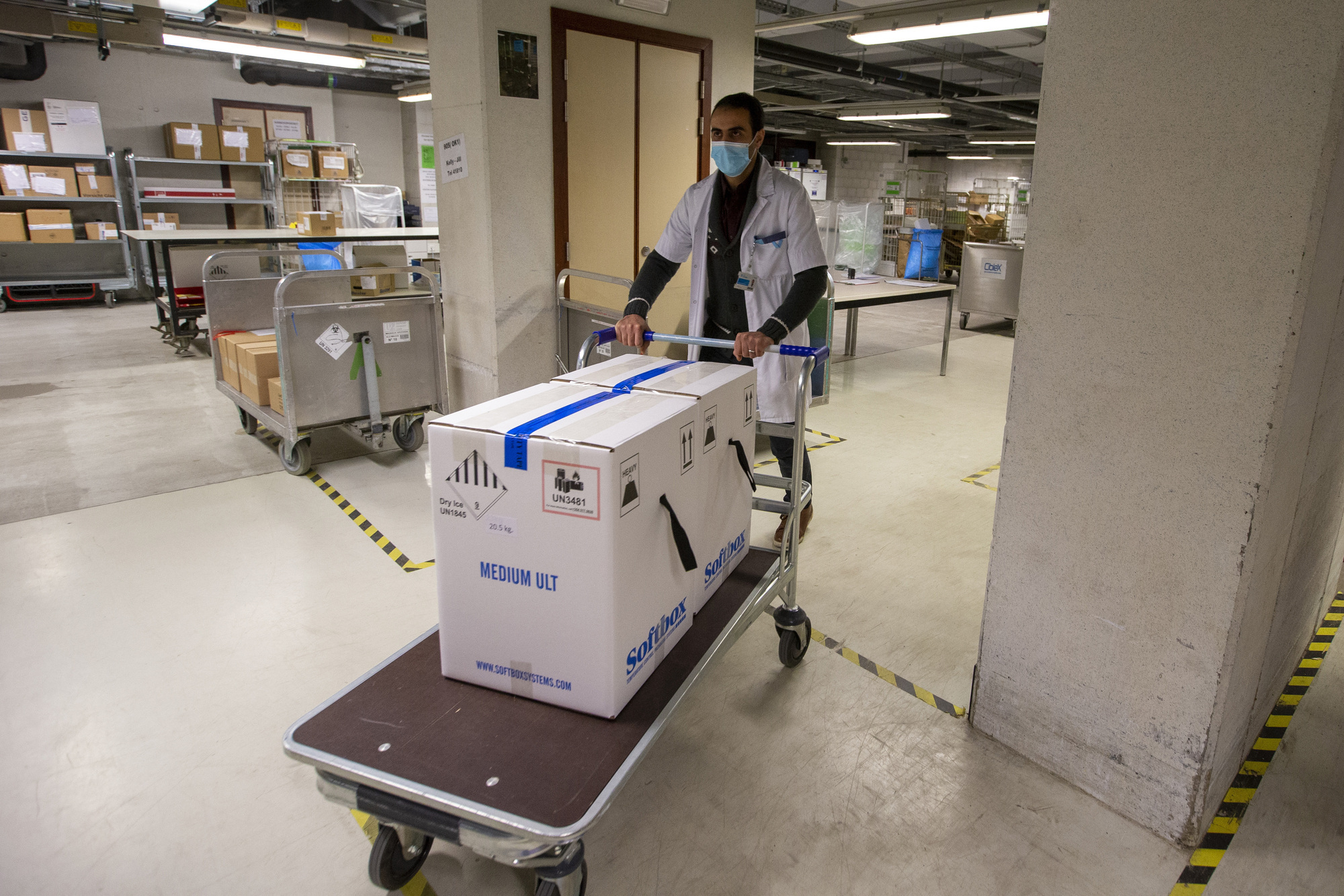 Covid-19 vaccine shipments arrive across EU before rollout