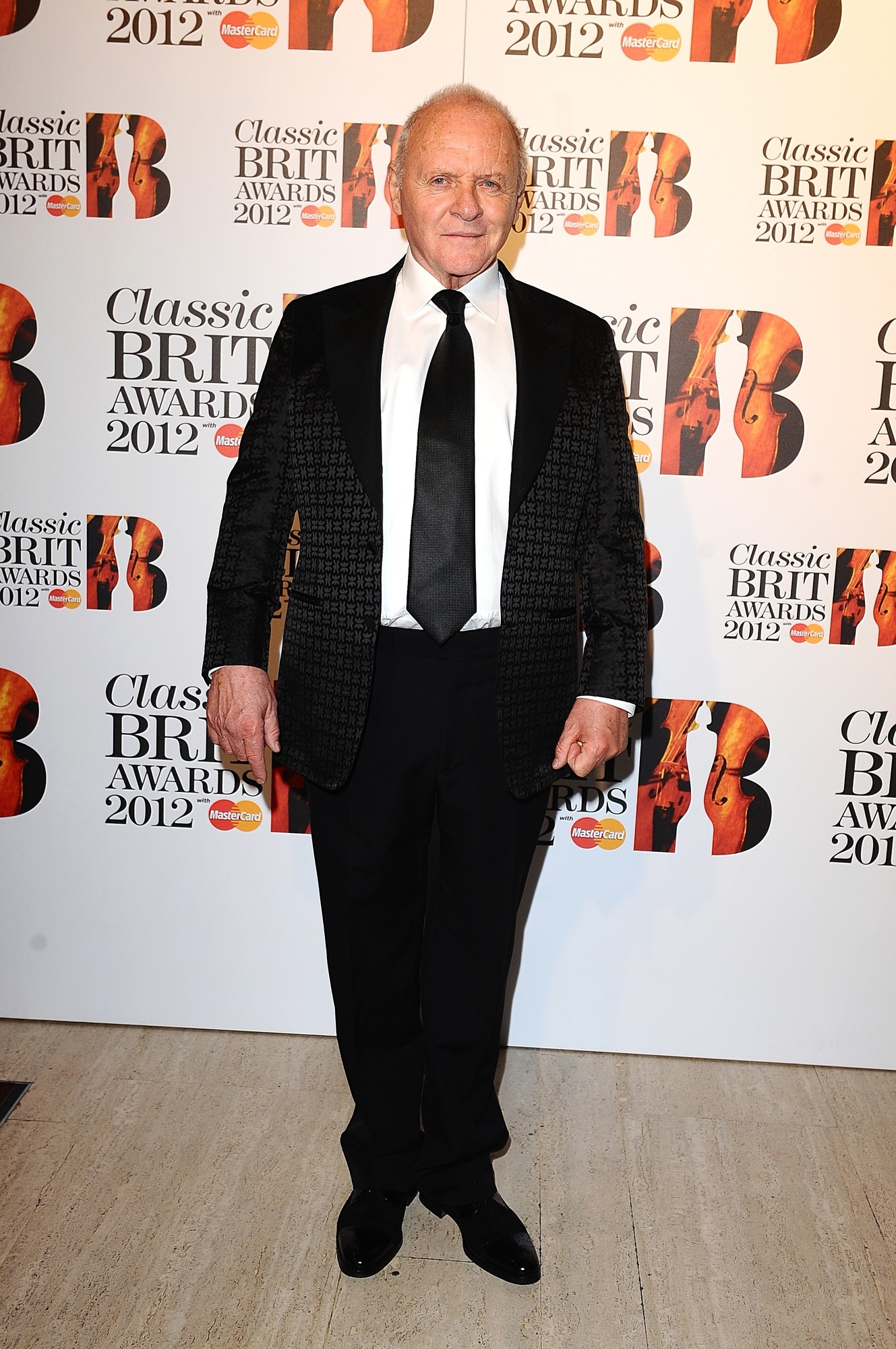 Anthony Hopkins celebrates 45 years of sobriety with uplifting message