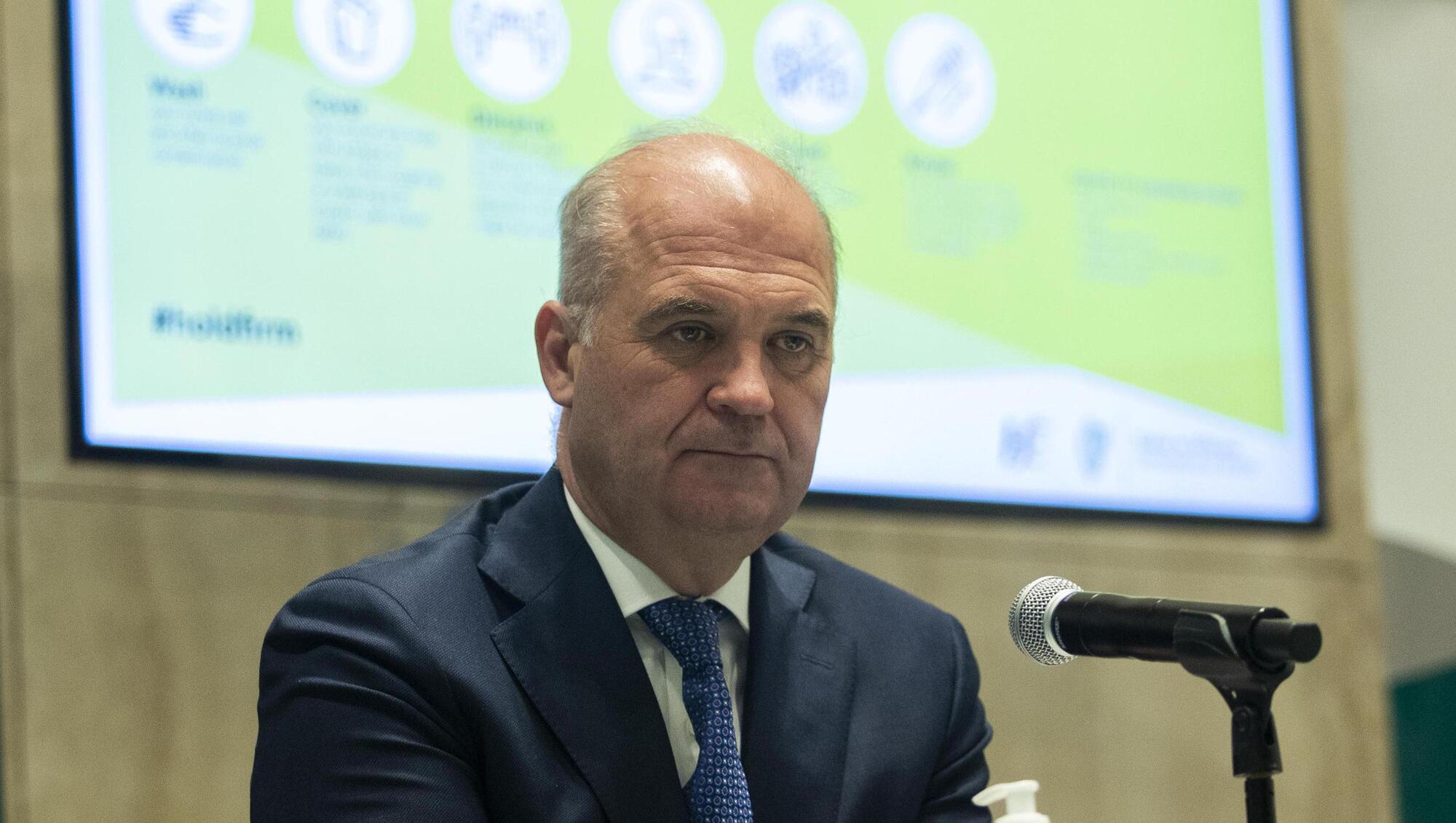 Ireland now 'in mitigation phase' as 13 deaths and record 1,718 new Covid-19 cases confirmed