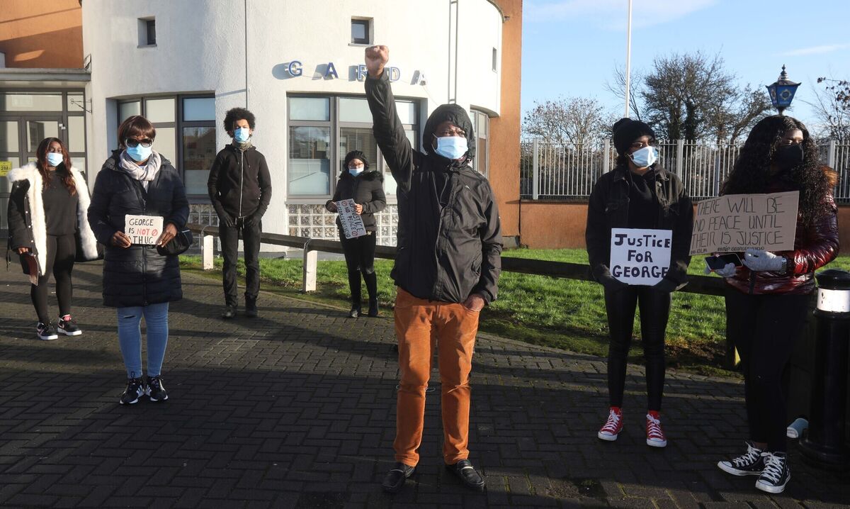 Protesters Jennifer Zunga and Sylvia Orekoya from Blanchardstown wearing face masks outside Blanchardstown Garda Station. Picture: Leah Farrell/RollingNews.ie Protesters Jennifer Zunga and Sylvia Orekoya from Blanchardstown wearing face masks outside Blanchardstown Garda Station. Picture: Leah Farrell/RollingNews.ie
