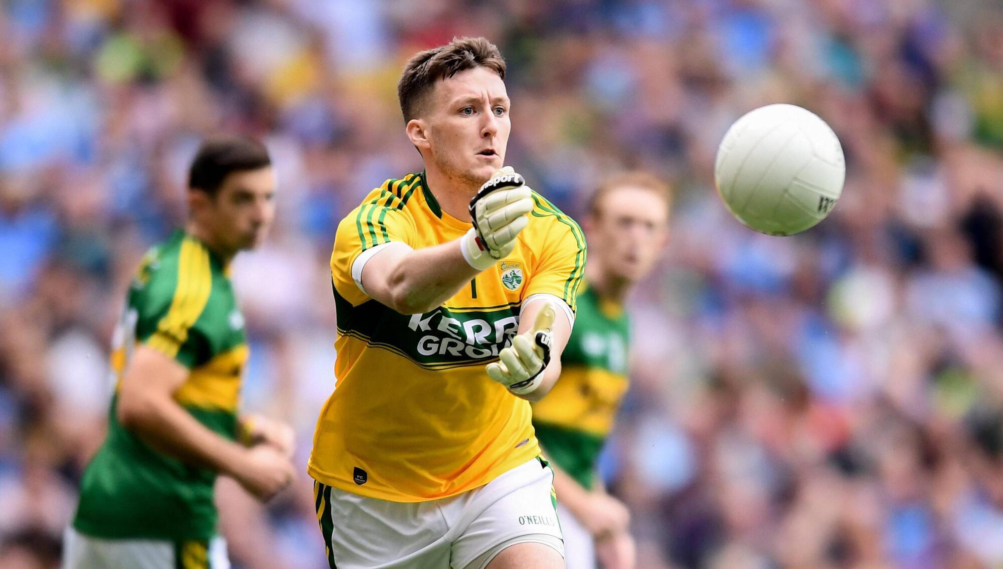 Brian Kelly hangs up his Kerry gloves