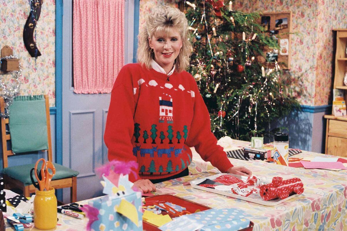 Presenter Mary Fitzgerald on the set of 'How Do You Do' in 1989. Presenter Mary Fitzgerald on the set of 'How Do You Do' in 1989.