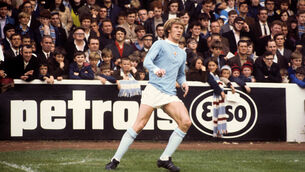 <p>Former Manchester City and England midfielder Colin Bell has died at the age of 74</p>