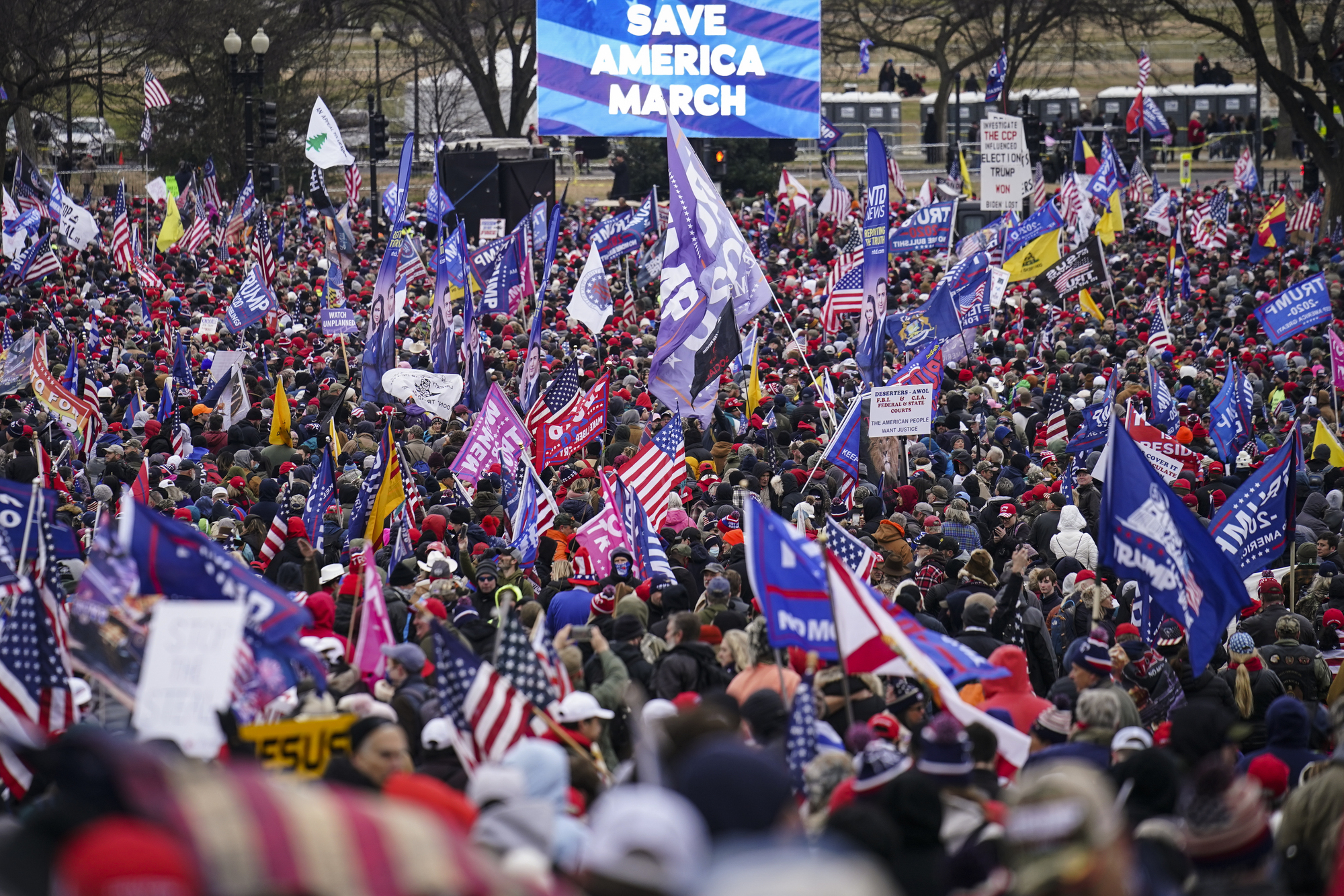 Thousands of Trump supporters hold rally near White House