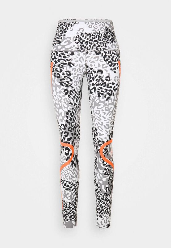 Zalando, €147 Zalando, €147