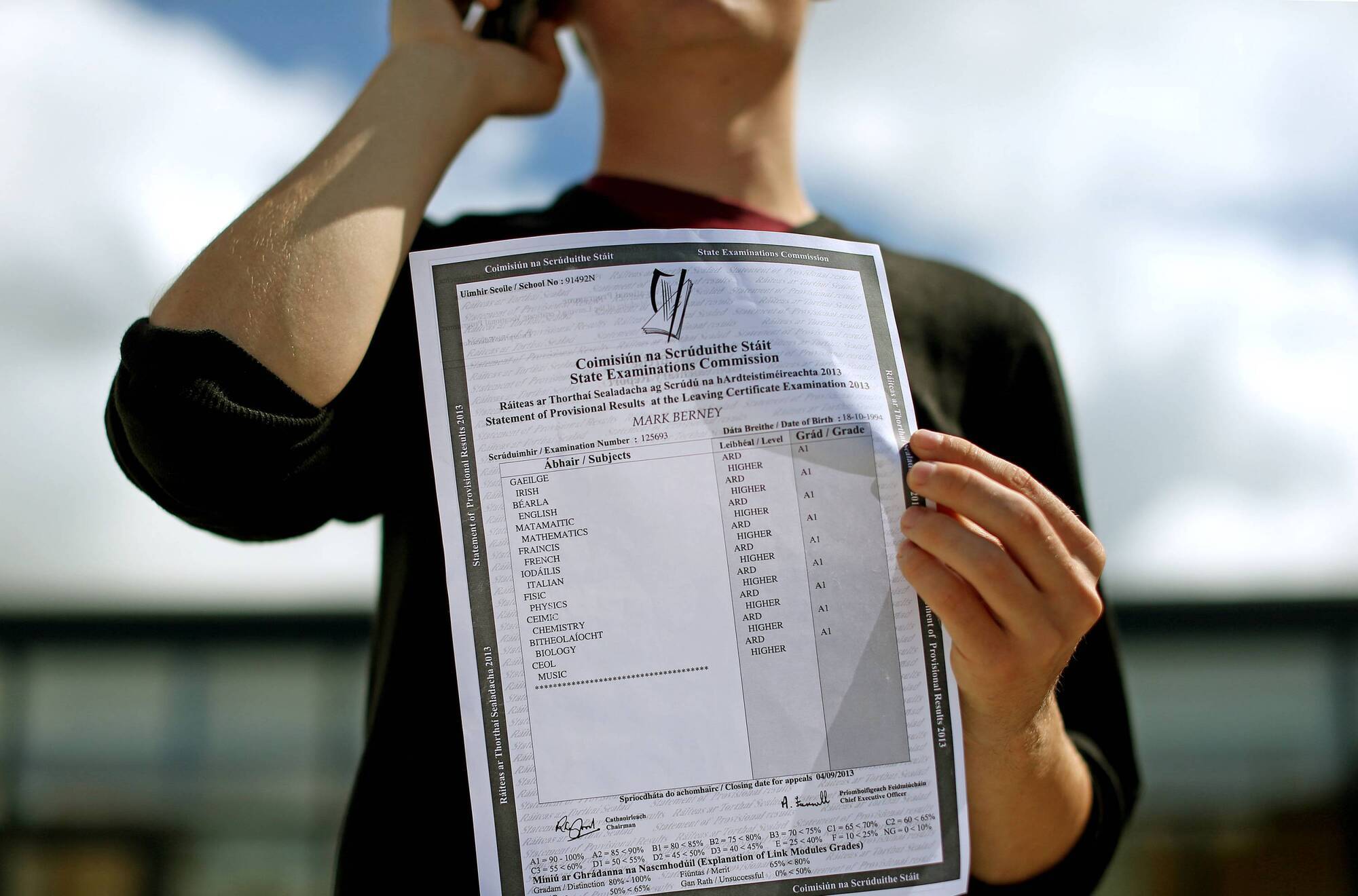 Government in no rush to make decision on Leaving Cert despite pressure from Labour