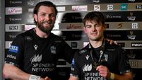 Inpho Ryan Wilson presents Ross Thompson with his Guinness PRO14 Player of the Match medal after the game 16/1/2021