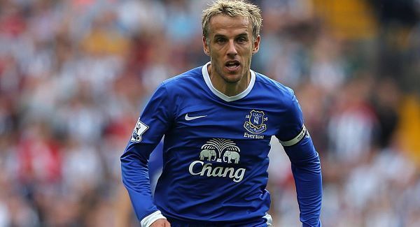 Neville flattered by Everton link
