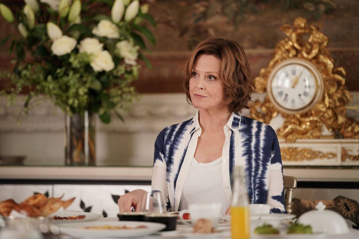 Sigourney Weaver in Call My Agent! Sigourney Weaver in Call My Agent!