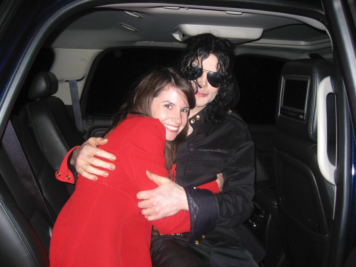 The pair in Jackson's SUV, outside a sound studio in Burbank, Los Angeles, in May 2009