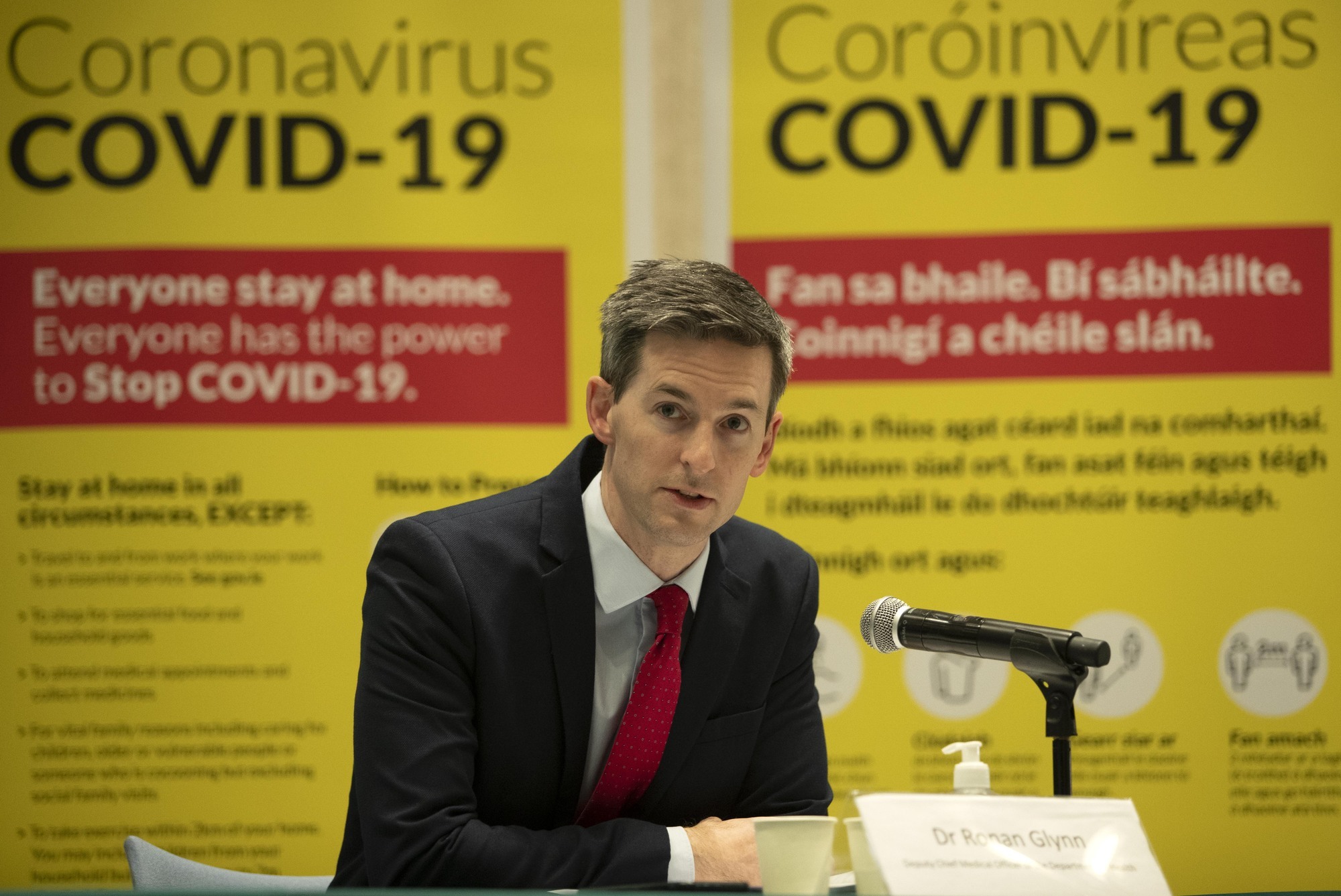 Nphet: Mandatory quarantine should be introduced for travellers into Ireland