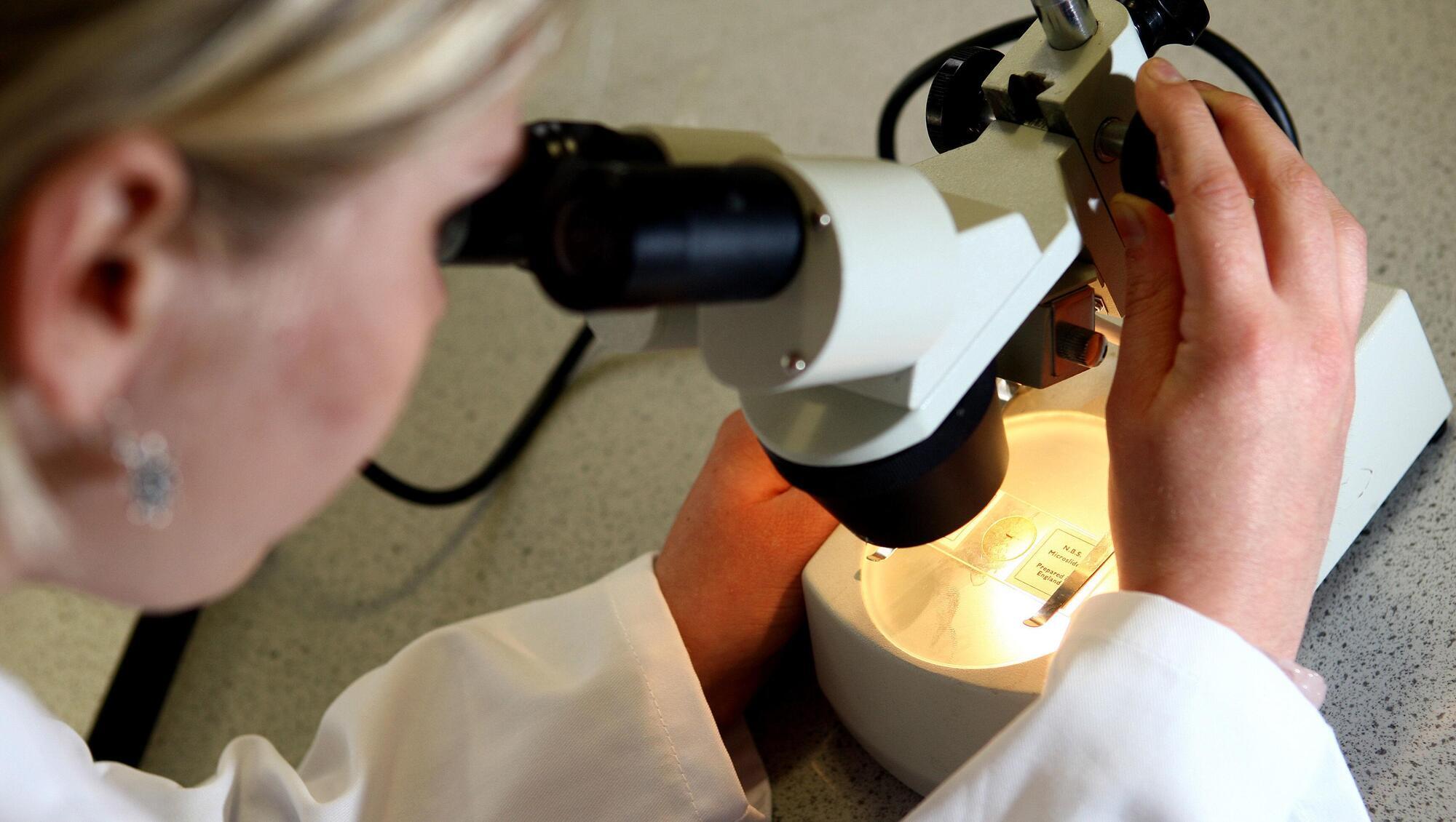 Scientists developing laser system to remove cancer more precisely