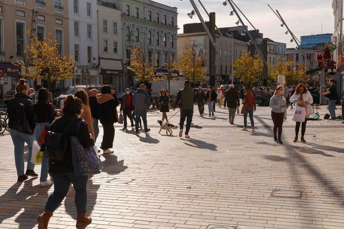 The latest credit and debit card statistics from the Central Bank show consumer spending recovered substantially in December. Picture: Damian Coleman The latest credit and debit card statistics from the Central Bank show consumer spending recovered substantially in December. Picture: Damian Coleman