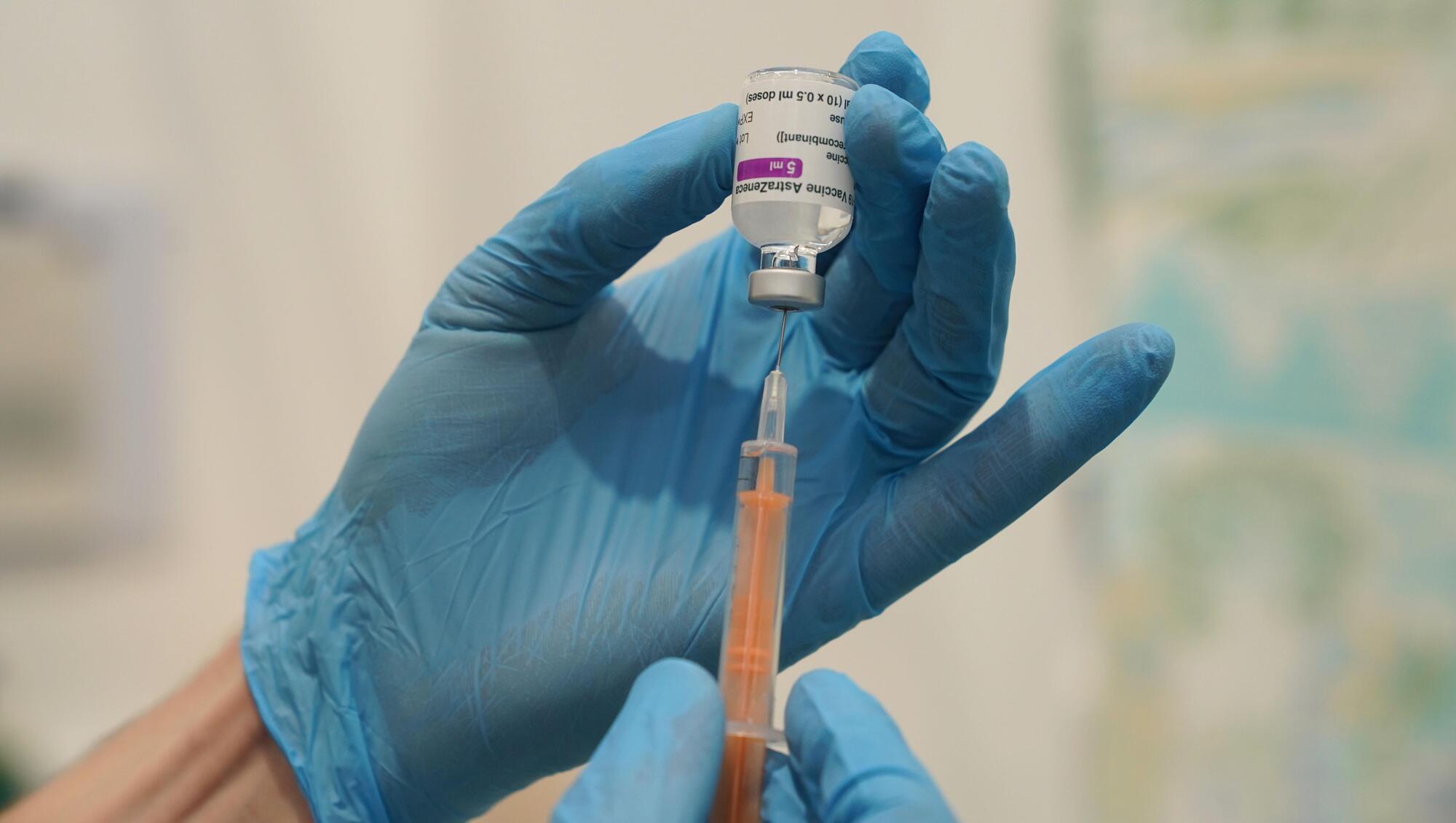 AstraZeneca vaccine to be delivered a week early following EU approval
