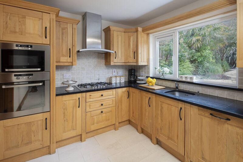 Porcelain tiles throughout the kitchen/dining area. Porcelain tiles throughout the kitchen/dining area.