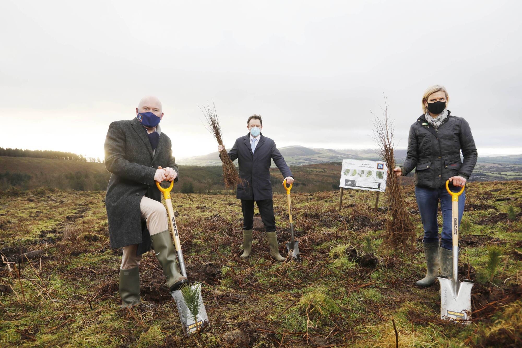 Aldi Group MD Niall O’Connor, left, with Agriculture Minister Charlie McConalogue and  Minister of State Pippa Hackett: Aldi Ireland will plant one million native Irish trees by 2025, in a partnership with the Department of Agriculture’s Woodland Environment Fund. 