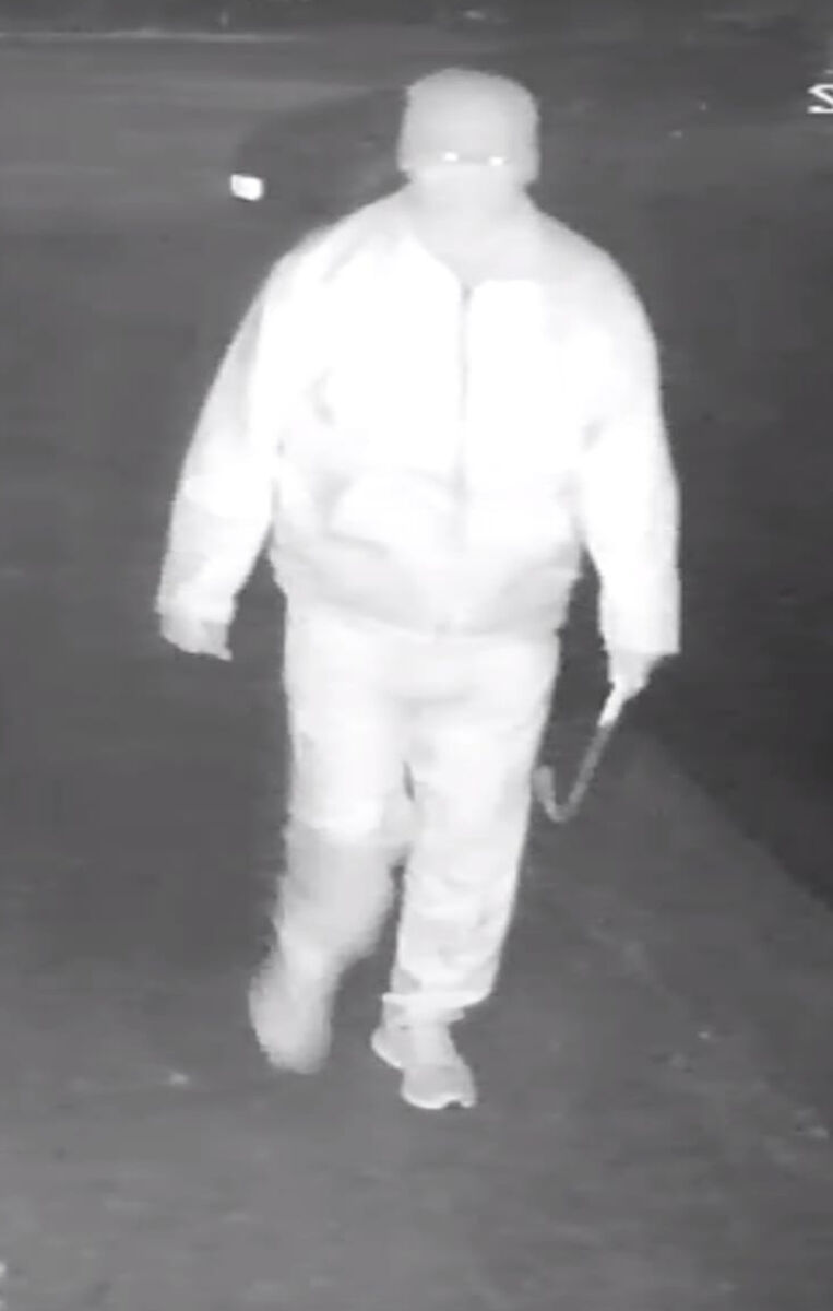 CCTV image of James Steele of Reavilleen, Roscarberry, Co Cork, before his arrest. CCTV image of James Steele of Reavilleen, Roscarberry, Co Cork, before his arrest.