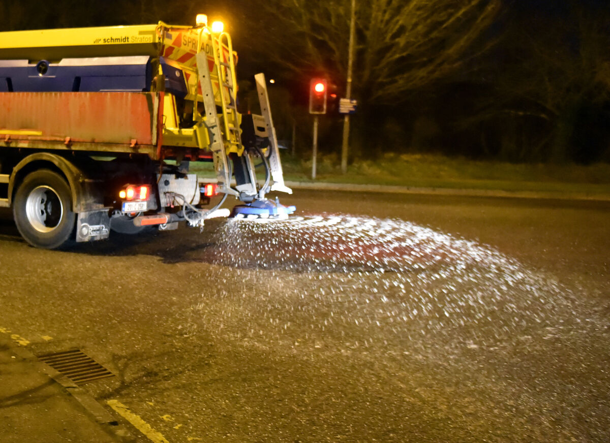 One of the truck spreaders, spraying salt on Cork City roads for the snow and freezing conditions Picture: Eddie O'Hare